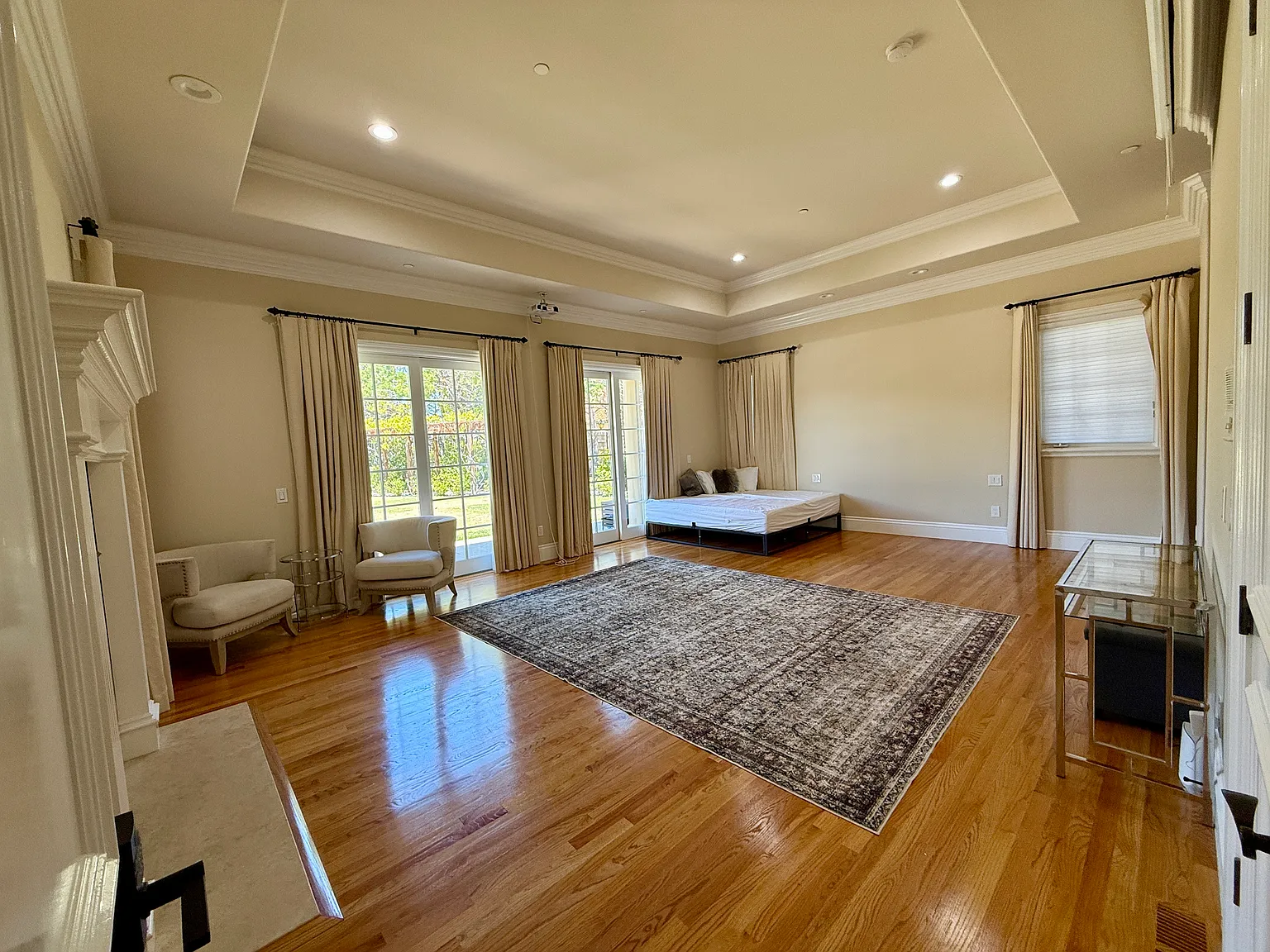 1 bed, 1.5 bath, 1750 sqft, $4,000 — Photo 1