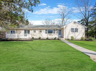 97 Halesite Dr, Sound beach, NY 11789