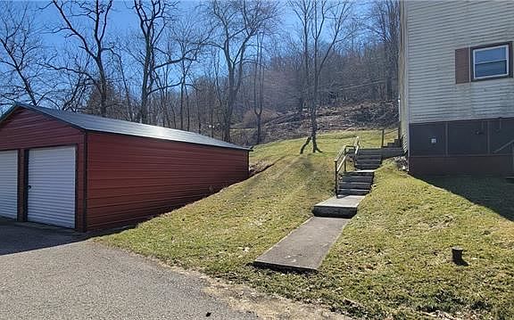 2nd image of 248 Johnston St