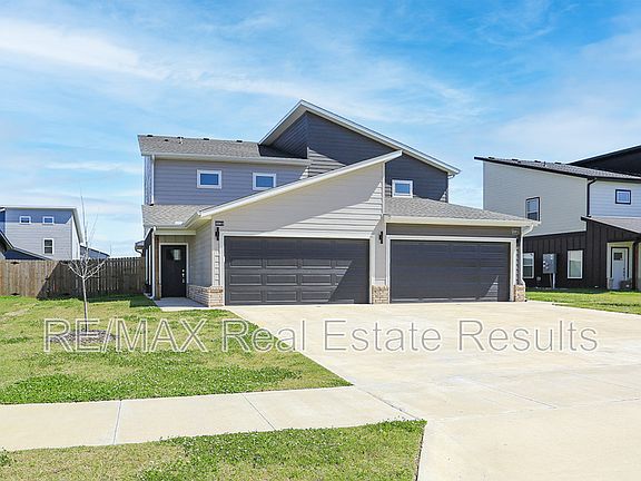 2nd image of 1508 Poigai Way #2