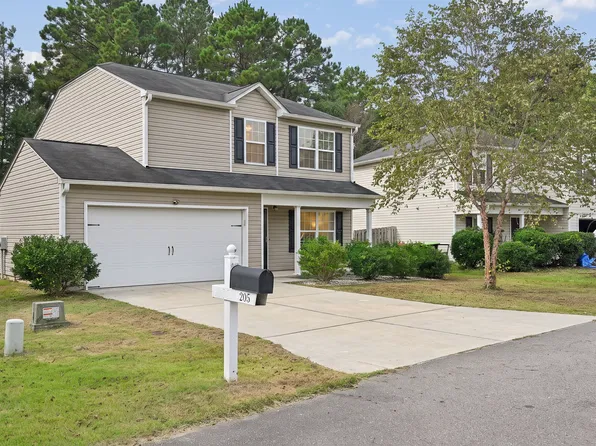 205 Chalet Rd, Holly Ridge, NC 28445