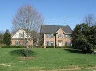 808 W Woodchase Rd, Knoxville, TN 37934