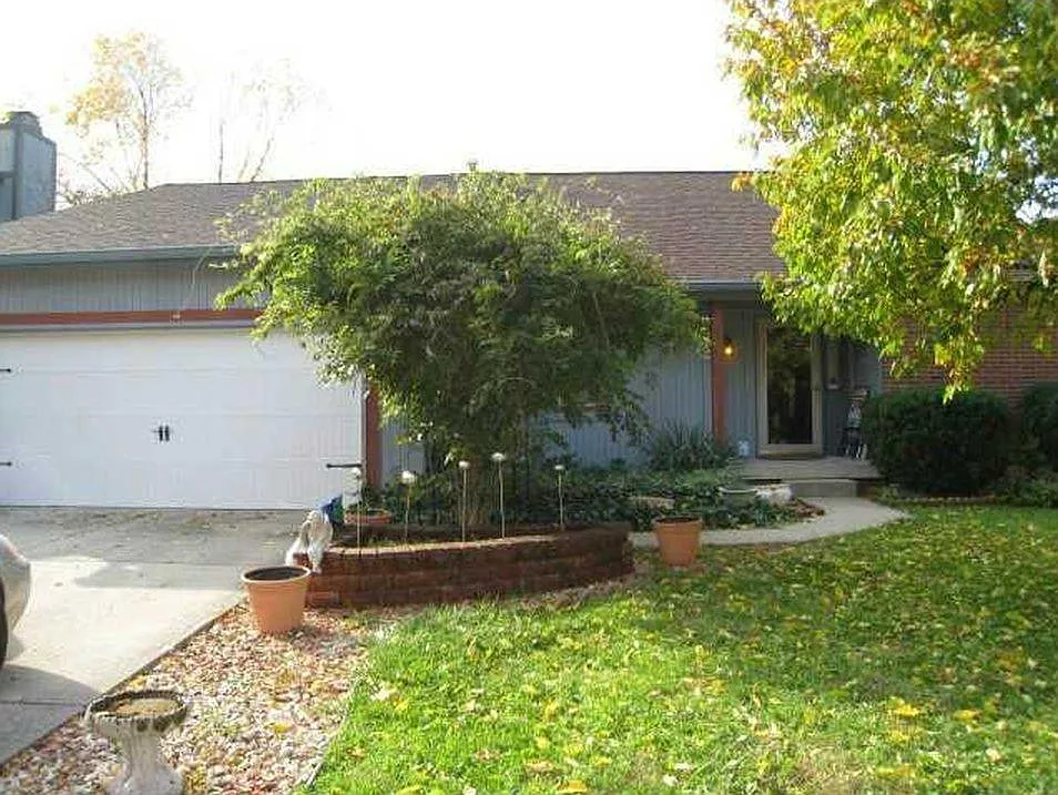 6332 Latona Ct photo 1