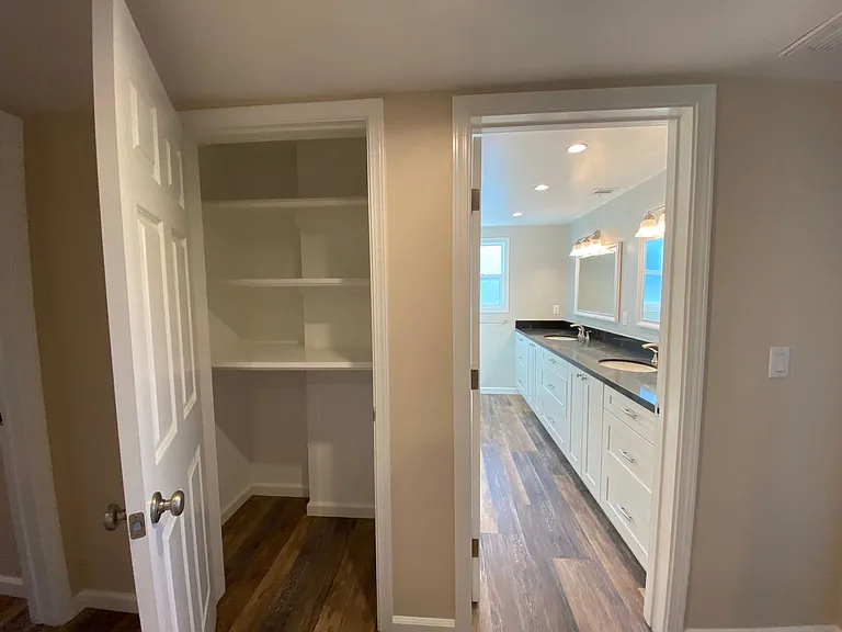 5900 Cahill Ave — Photo 22