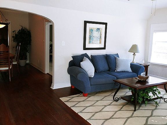 4th image of 340 N Wilson Ave