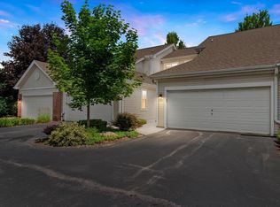 6913 W Rawson Ave, Franklin, WI 53132