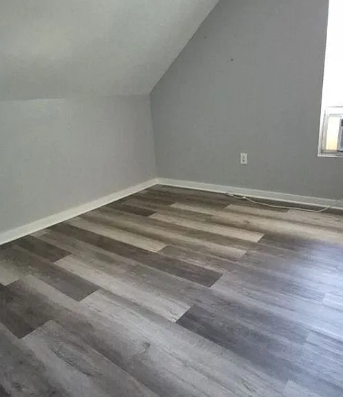 425 W Tennessee St — Photo 8