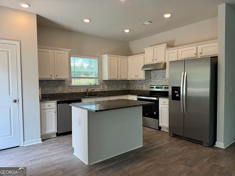 121 Quail Forest Cir — Photo 14