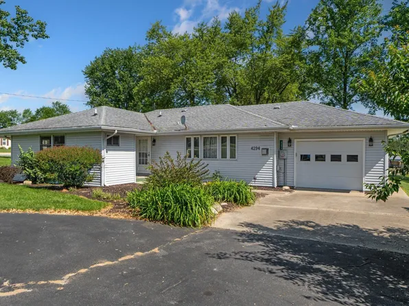 4294 E Defreese Rd, Syracuse, IN 46567