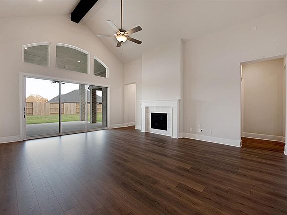 Elmsley B family room