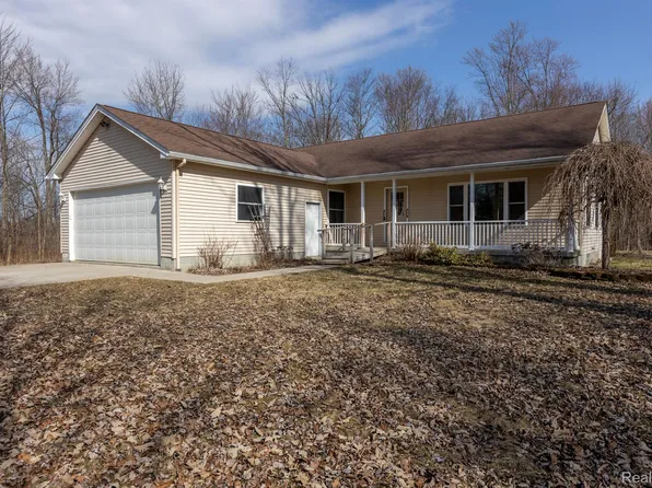 7722 Kilgore Rd, Greenwood, MI 48006