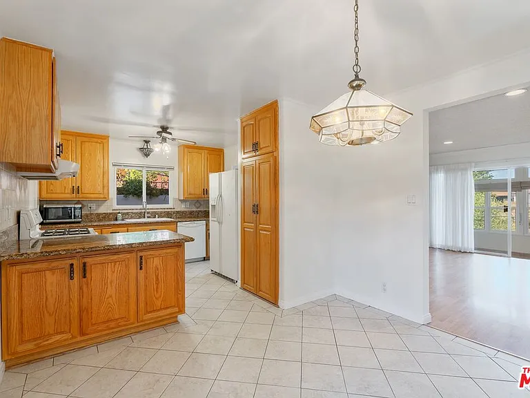 2648 Range Rd — Photo 11
