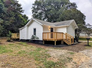 54 North St, Anderson, SC 29621