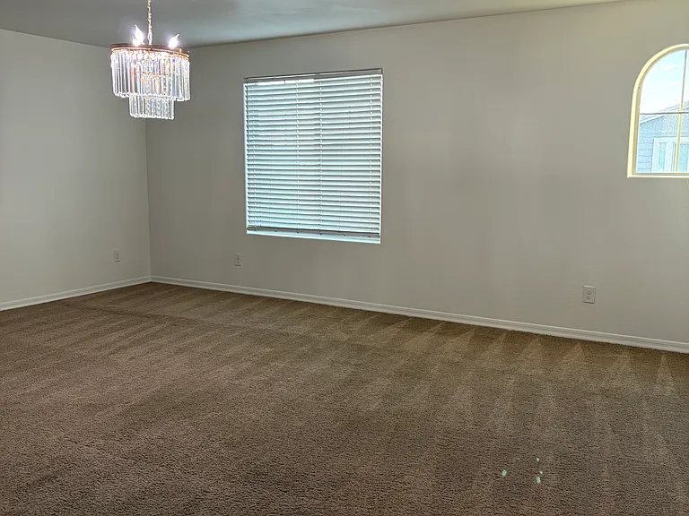 9011 W Jefferson St — Photo 14