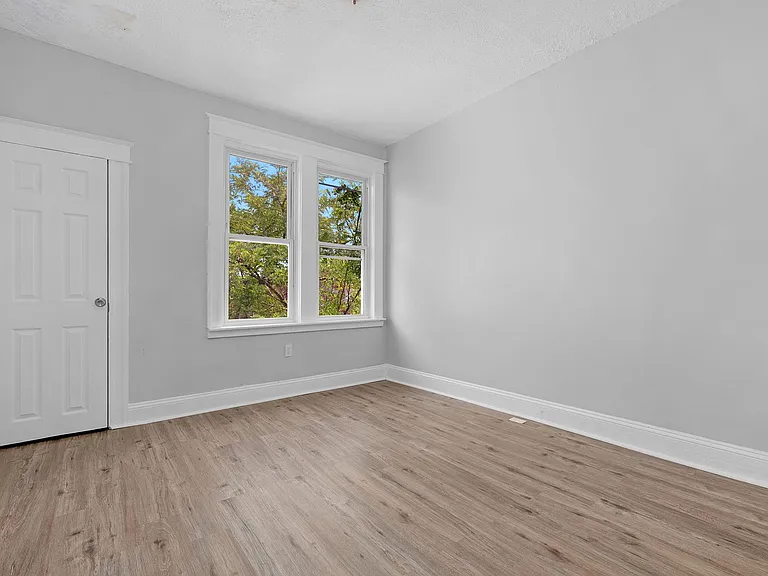 405 N Edgewood St — Photo 14