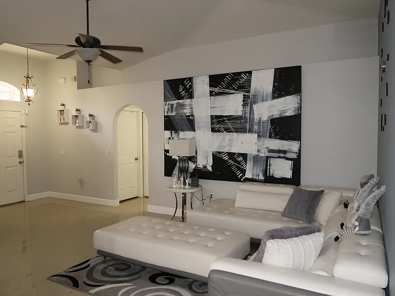 3235 Bellericay Ln — Photo 4