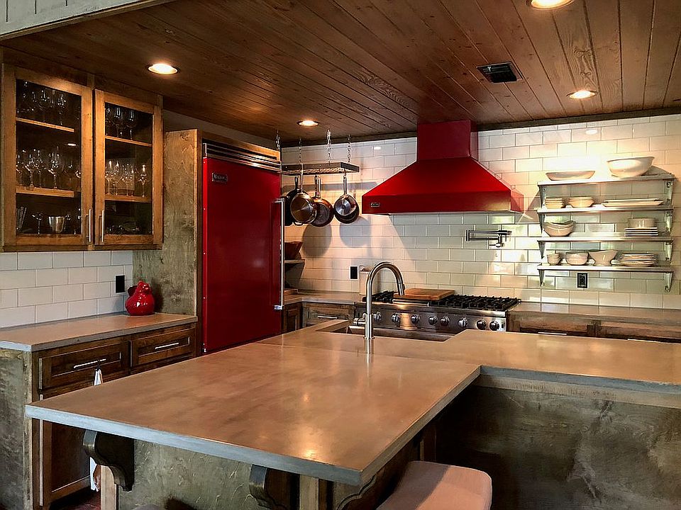 Chef's Kitchen