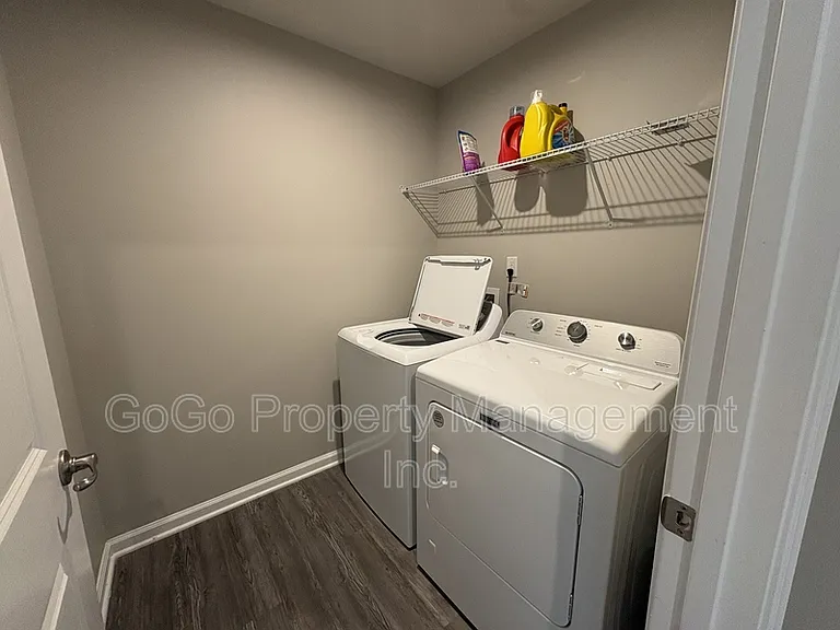 133 Marthawood Ln #1 — Photo 7