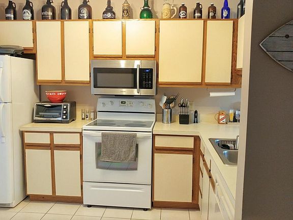 3rd image of 3539 Forest Branch Dr APT C