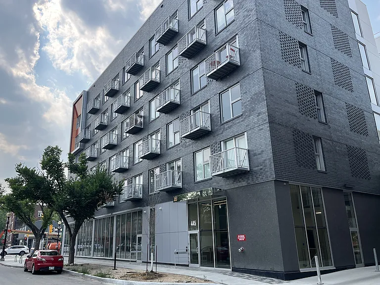 445 Wardlaw Ave — Photo 9