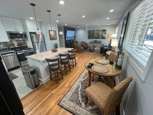 22 Gadsden St APT C, Charleston, SC 29401