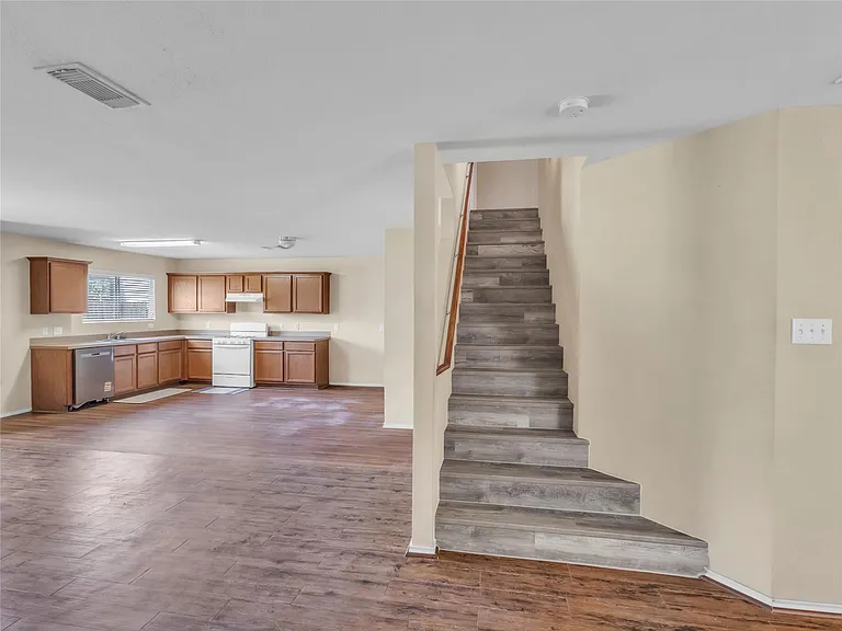 12830 Windy Summer Ln — Photo 16