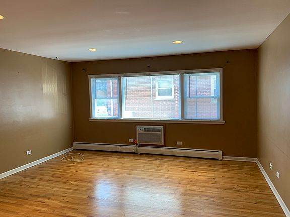 4th image of 10106 Hartford Ct APT 2B
