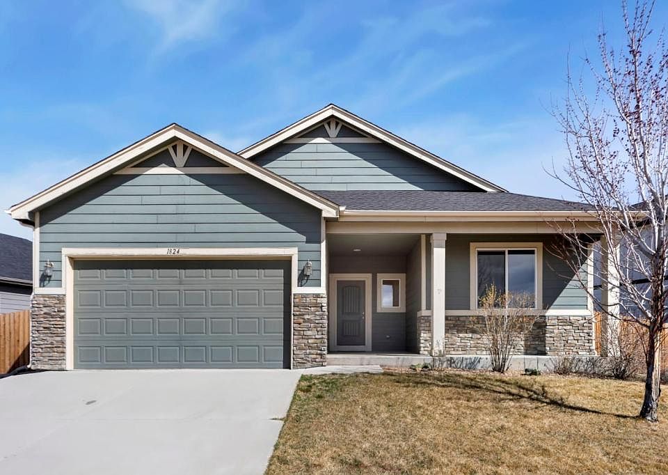 1st image of 1824 Sunset Cir