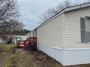 112 Pheasant Run, Lapeer, MI 48446