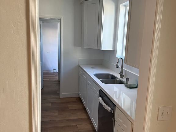 2nd image of 635 N Naomi St