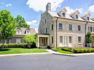 1558 Roxbury Rd, Columbus, OH 43212