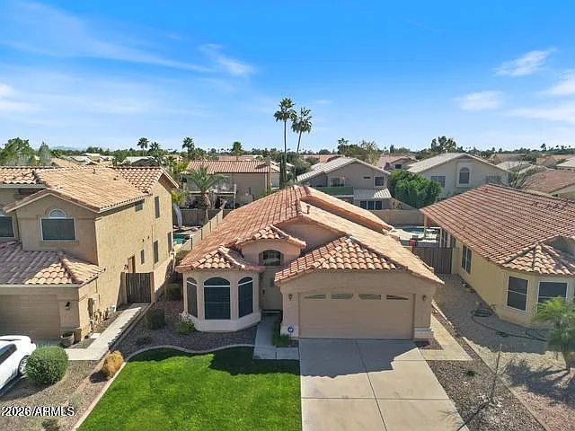 9733 W Runion Dr — Photo 2