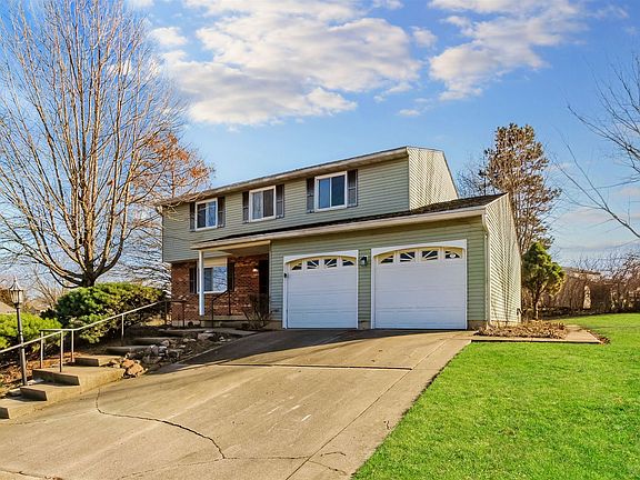 2nd image of 702 Jamestown Dr