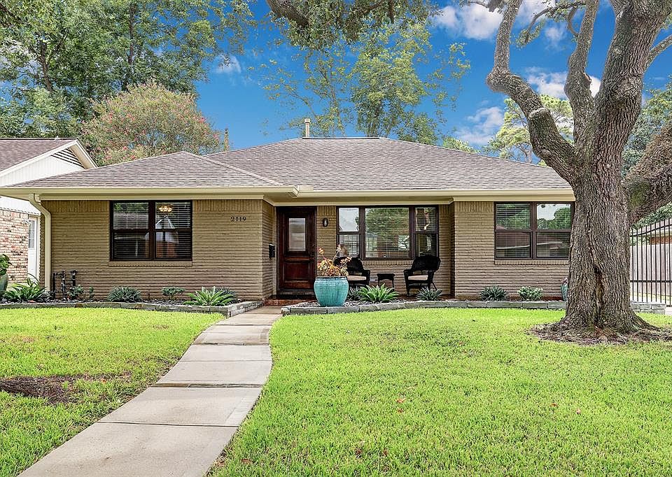 1st image of 2119 De Milo Dr