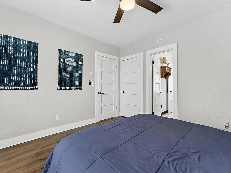 815 Oak St — Photo 15