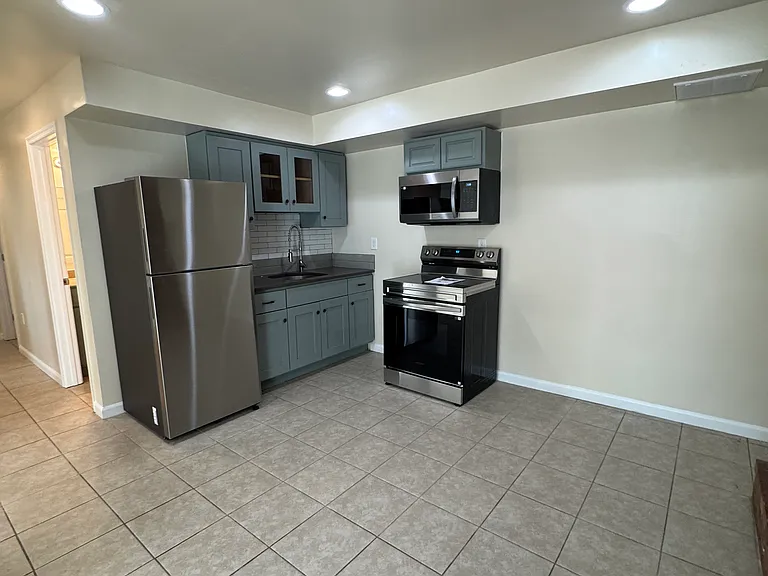 106 Bryant Rd — Photo 17