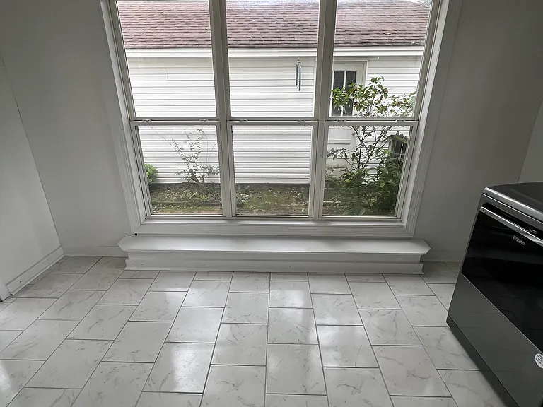 516 N Park St — Photo 37