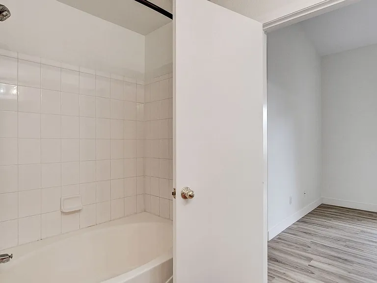 2052 Quarry Ridge St #201 — Photo 19