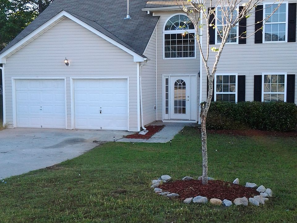 Front View w/Blossoming Tree