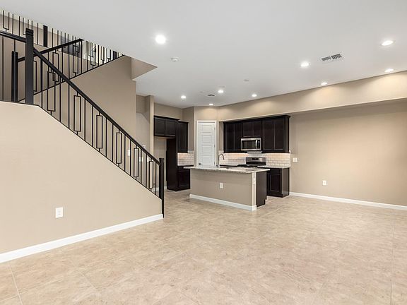 4th image of 4858 E Helena Dr