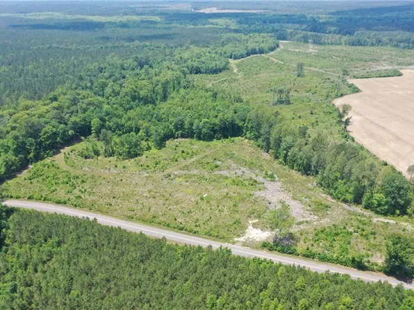 Hollybush Rd, Dendron, VA 23839