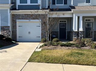 661 Cypress Glen Ln, Lake Wylie, SC 29710