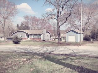 1106 S Palmer Ln, Olathe, KS 66061
