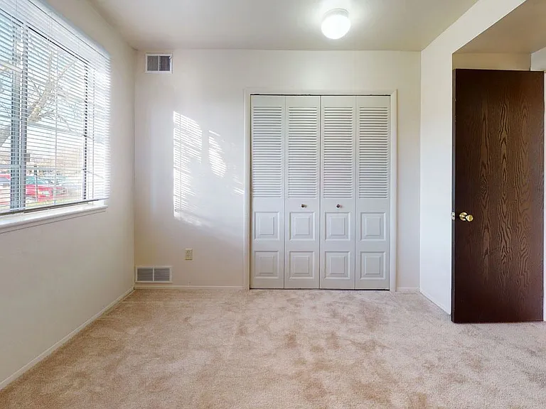 Walnut Trail Apartments — Photo 13