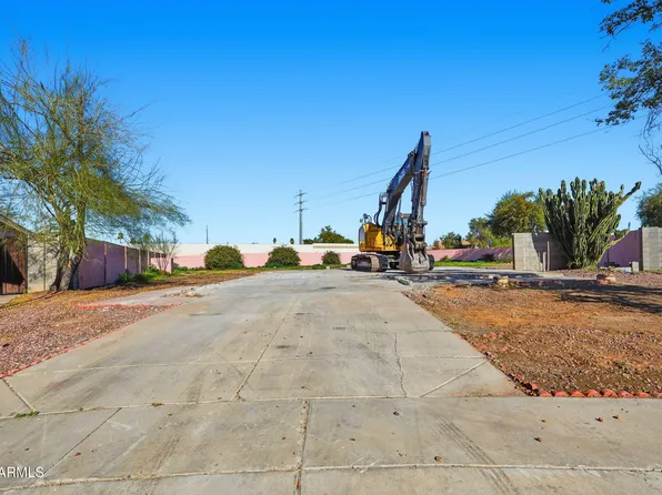 7106 W SHEILA Lane #4, Phoenix, AZ 85033