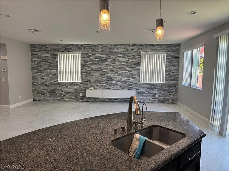 5027 Breaking Dawn Ct — Photo 5