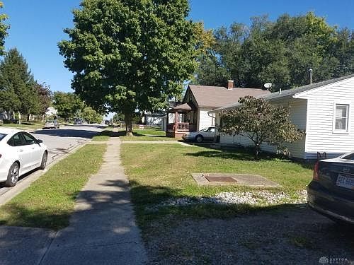 2nd image of 862 Washington Ave