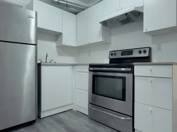 13793 63rd Ave, Surrey, BC V3X 3R1