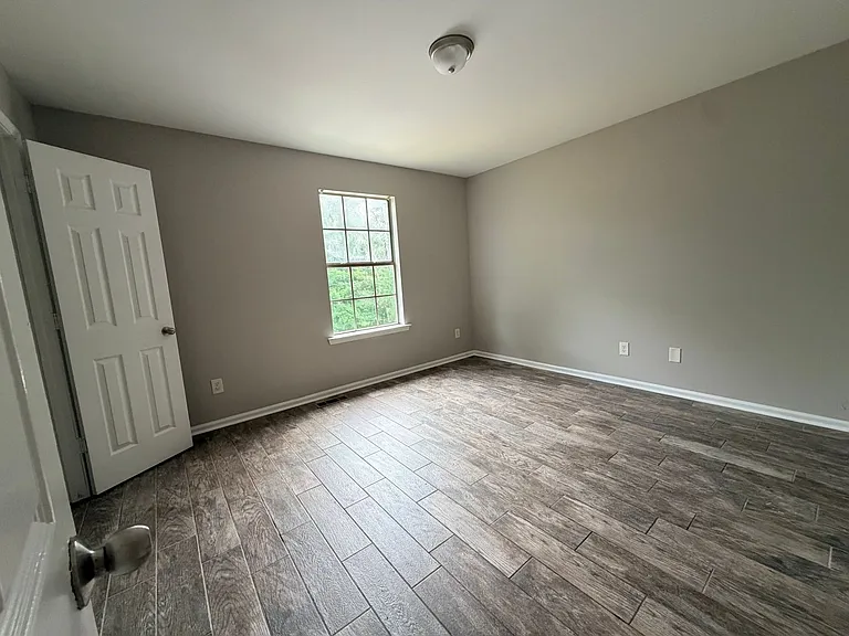 8702 White Rock Ln — Photo 10
