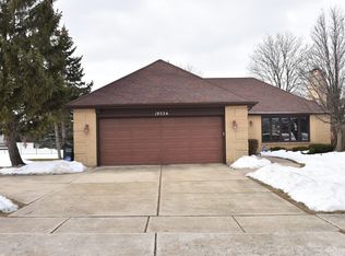 19334 S Schoolhouse Rd, Mokena, IL 60448